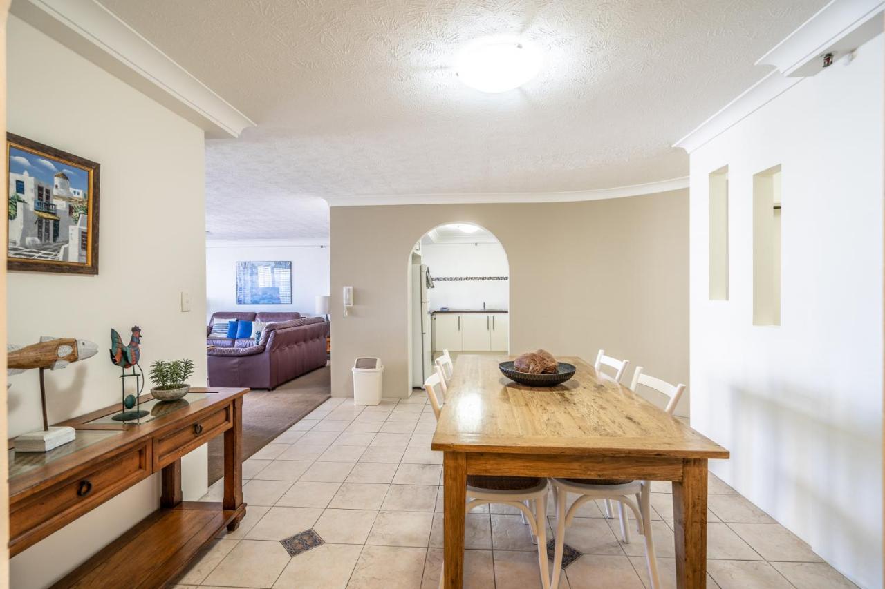 Biarritz Apartments Gold Coast Exterior photo